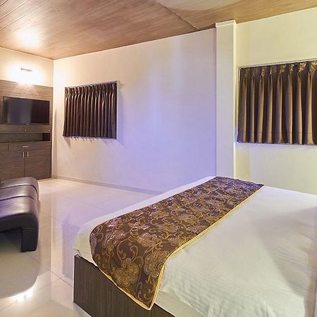 Hotel Gormoh Ahmedabad Exterior photo