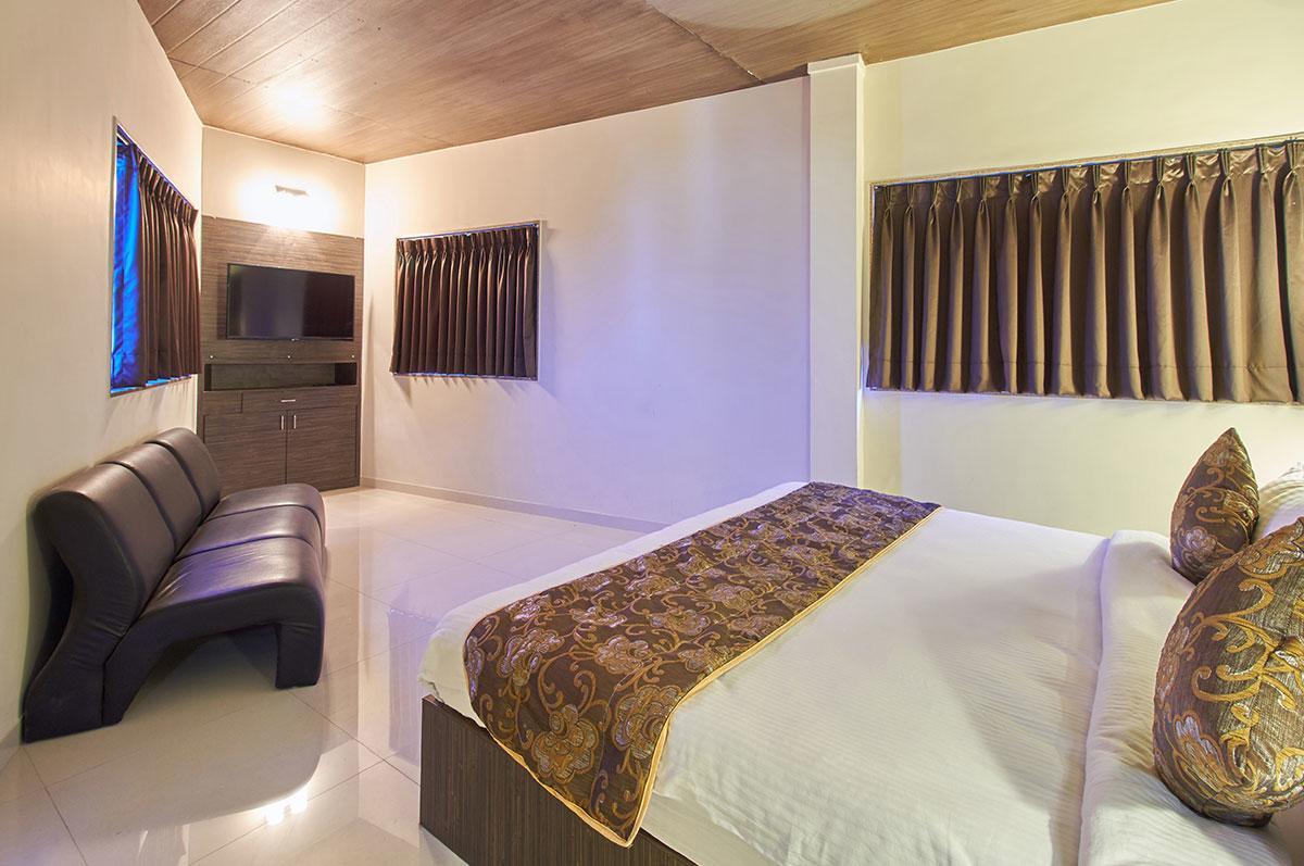 Hotel Gormoh Ahmedabad Exterior photo