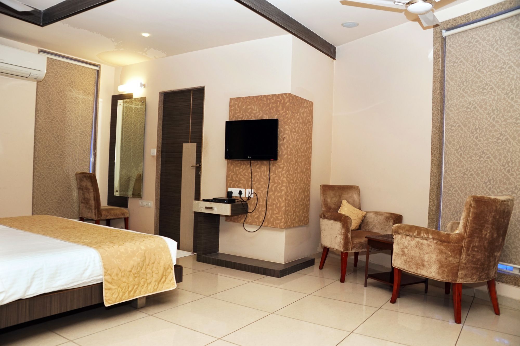 Hotel Gormoh Ahmedabad Exterior photo